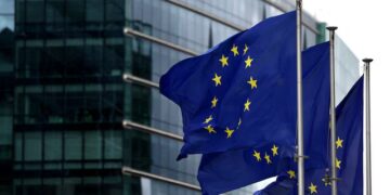 EU sanctions target Sudanese commanders, mining and banking sectors
