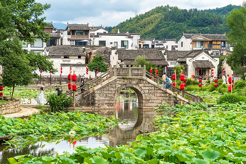 From sightseeing to living: A new way to experience China