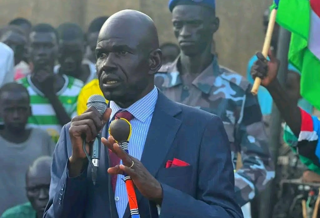 Aweil East commissioner urges teamwork to boost service delivery