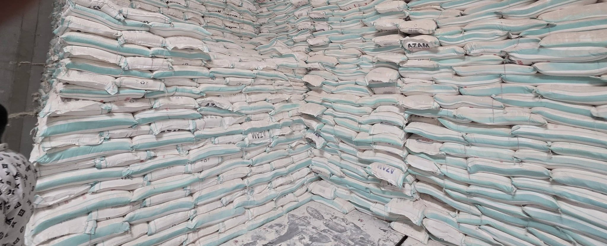 Gov’t seizes repackaged expired flour, biscuits and cooking oil in Gumbo